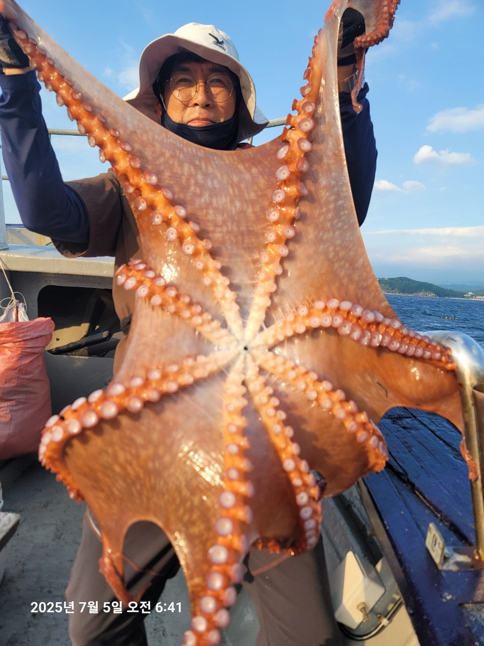 25년 7월 5일 대포항 캡틴블리츠 보스호 대(왕) 피문어 조황